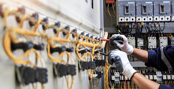 Professional Electrician technician working in Rio Communities, NM